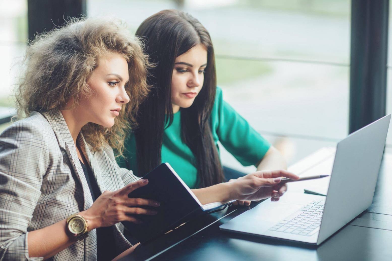 Kreative Finanzplanung Workspace